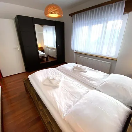 Lägenhet Adler 66 *